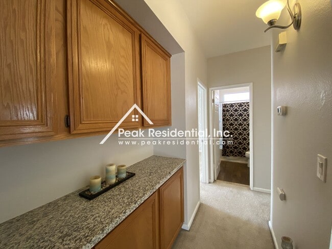 Building Photo - Charming 3 bd/2 ba Elk Grove Home!