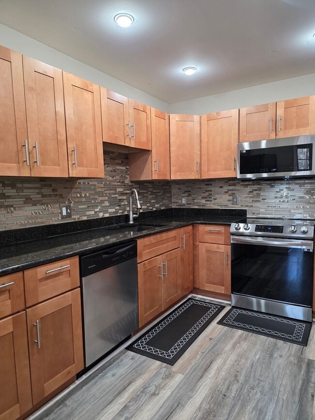 Building Photo - Green Valley Community off Kirkwood Highway