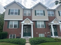 Building Photo - 228 S Alder Creek Dr