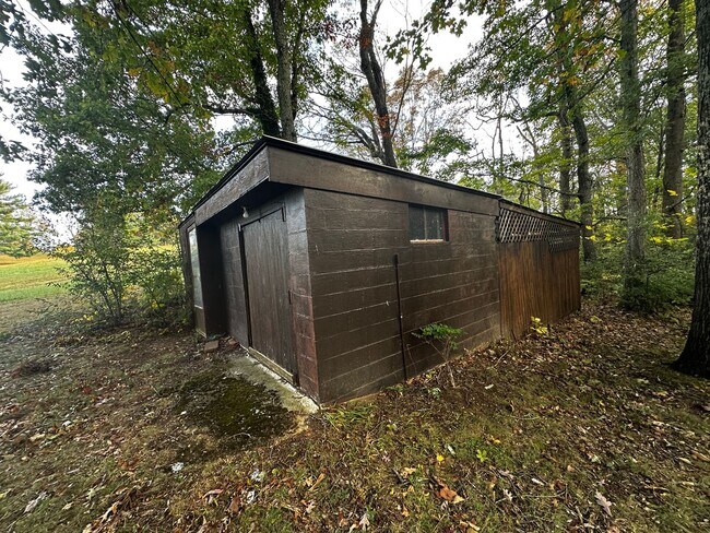 Building Photo - *Move in Special - Spacious 3 bedroom/ 2.5 bath home near Exit 8 - Morristown, TN