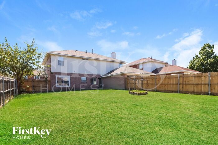 Building Photo - 205 Cedar Ridge Dr