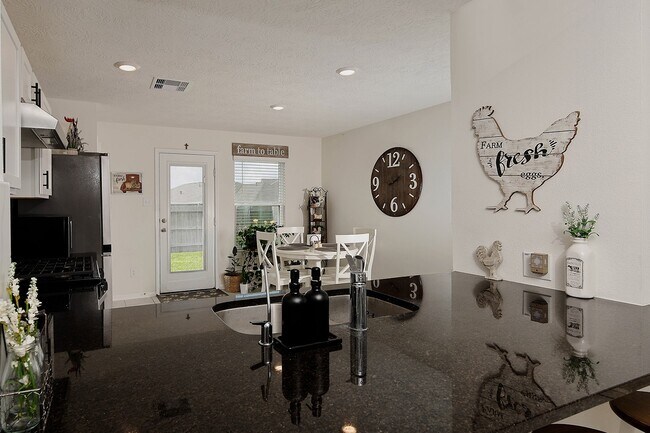 Building Photo - 41694 Sorrel Spring Ln