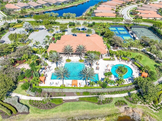 Building Photo - 8110 Calle Canovas St