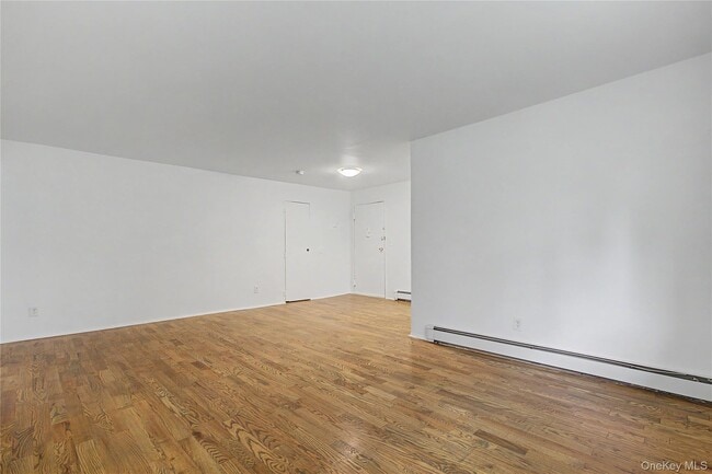Building Photo - 345 N Broadway