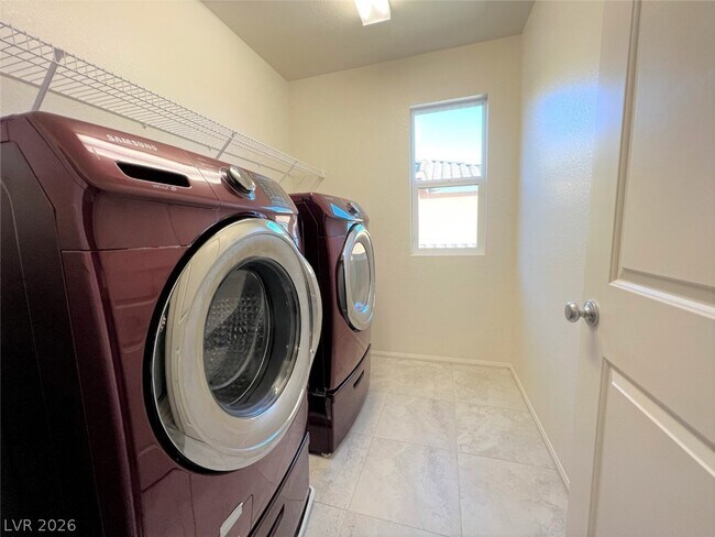 Building Photo - 10289 Sweet Woodruff Dr