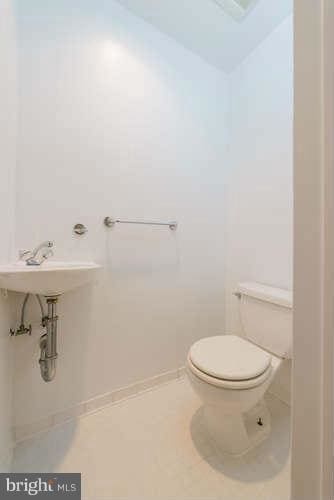 Half bath on main floor - 406 Delafield Pl NW