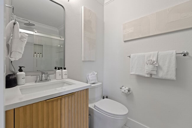 Building Photo - 13 Gulf Breeze Ct