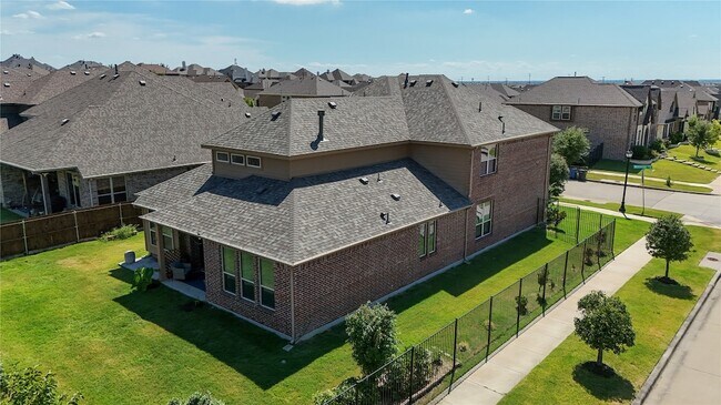 Building Photo - 14286 Winecup Dr