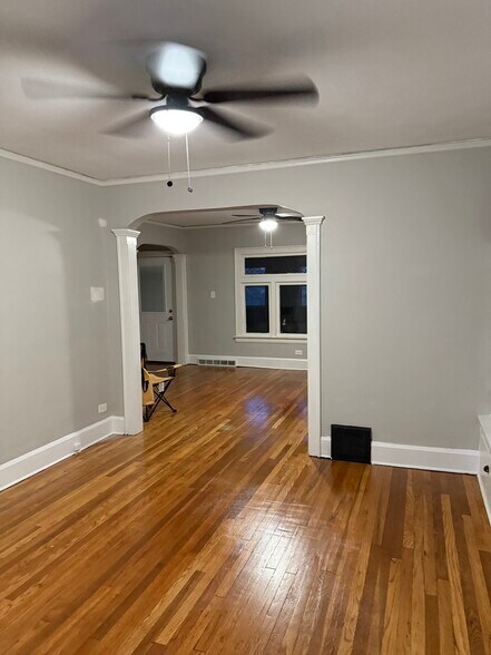 Building Photo - 3616 E 106th St