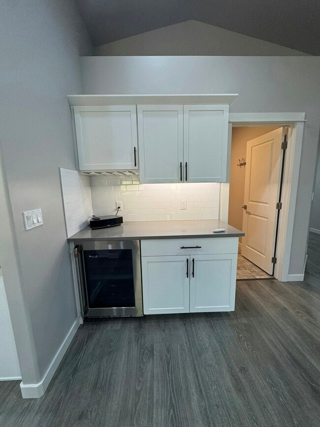 Building Photo - 10496 W Daylily Ct