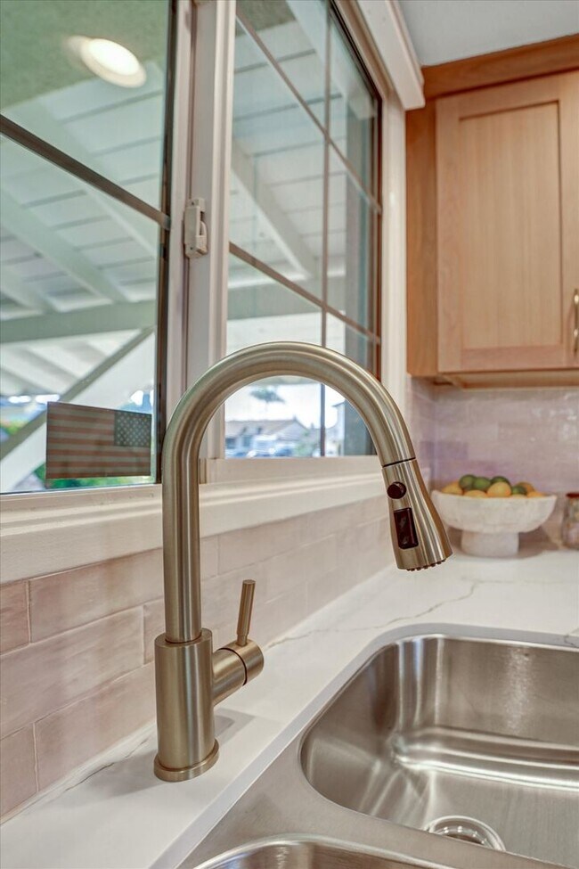 Building Photo - Spacious 4-Bedroom Whittier Home with Updated Kitchen