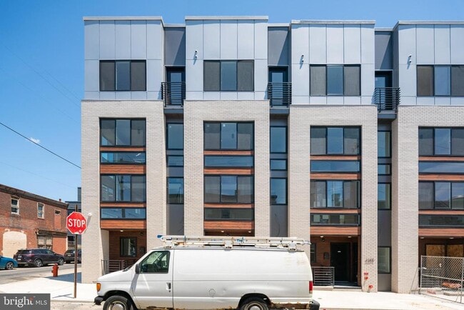 Building Photo - 2605 E Boston St