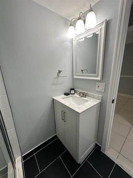 Building Photo - 2700 Coral Springs Dr