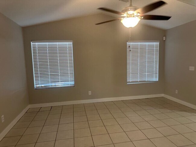 Building Photo - $2,000 For Rent A Lovely 3 Bed 2 Bath 1.673 Sq. Ft. Condo, all One Level Home in Chandler 85225!
