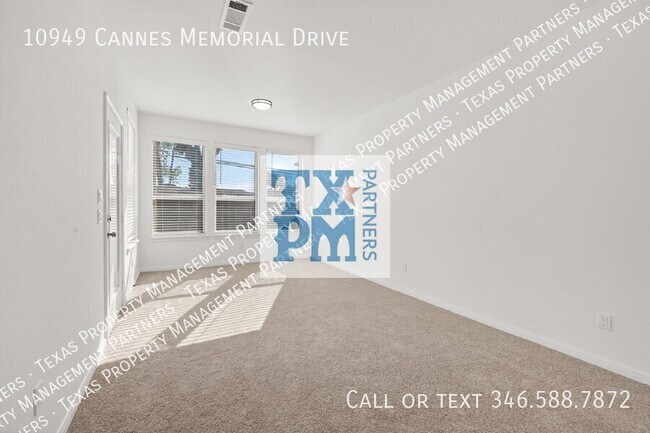 Building Photo - 10949 Cannes Memorial Dr