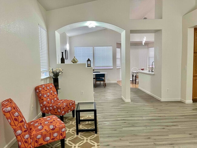 Building Photo - 7993 Bothwell Dr