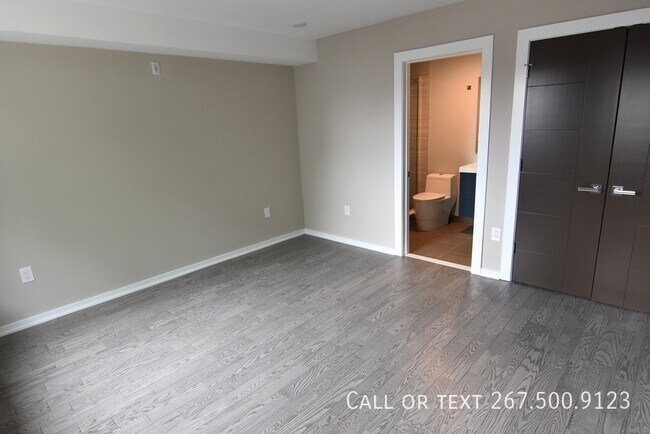 Building Photo - 958 Shackamaxon St