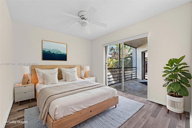 Building Photo - 3100 Riverside Dr