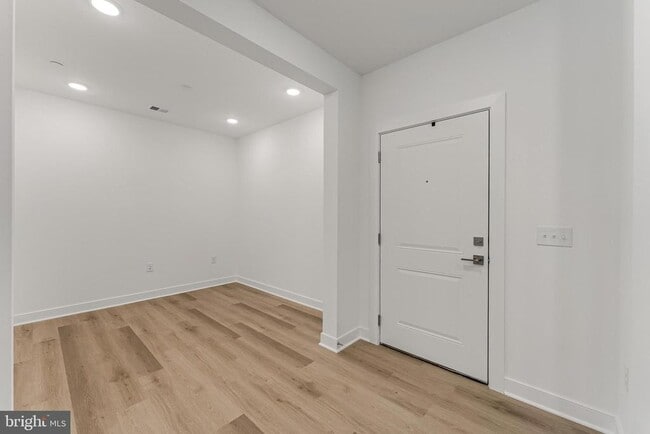 Building Photo - 21731 Dovekie Ter