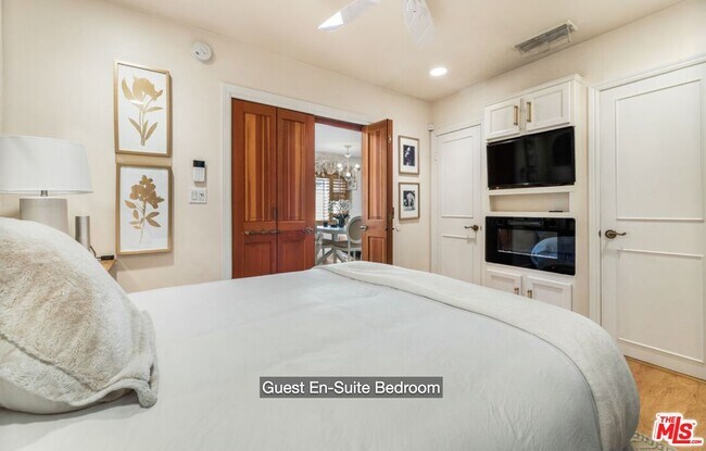 Building Photo - 9060 Harland Ave