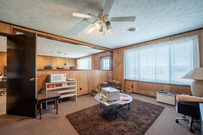Building Photo - 158 New Beason Well Rd, Kingsport Tn 37660