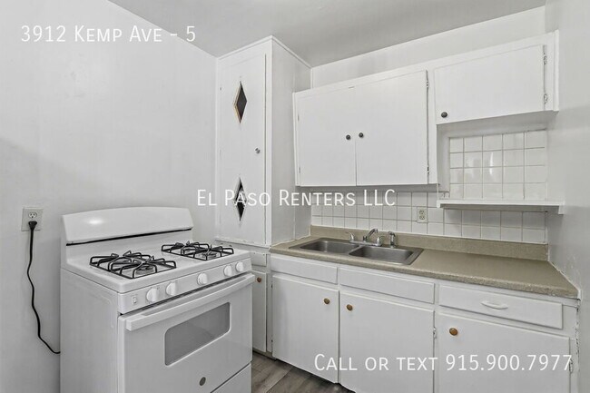 Building Photo - 3912 Kemp Ave