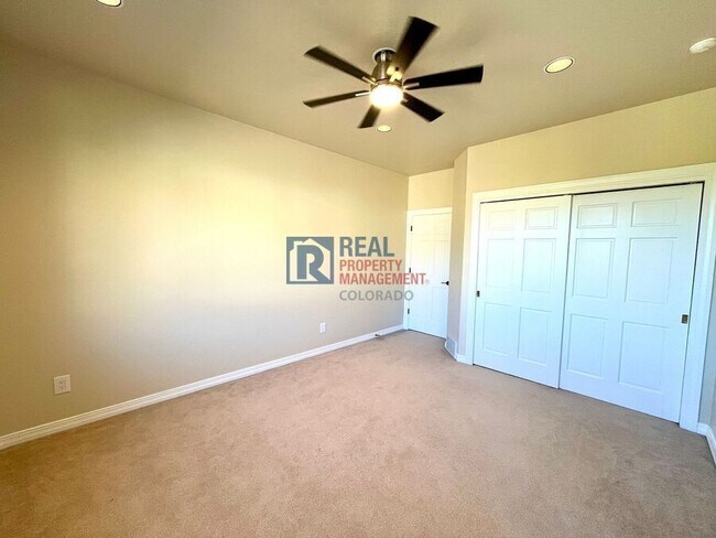 Building Photo - 2645 Rossmere St