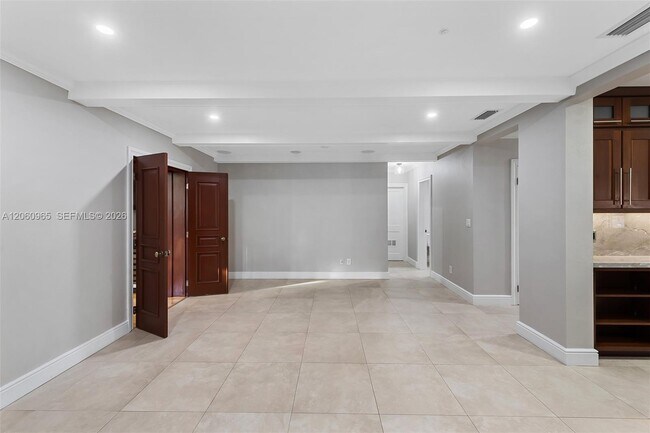 Building Photo - 15440 SW 78th Ct