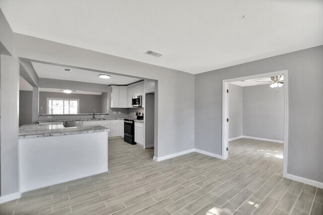 Building Photo - 1505 New Orleans St
