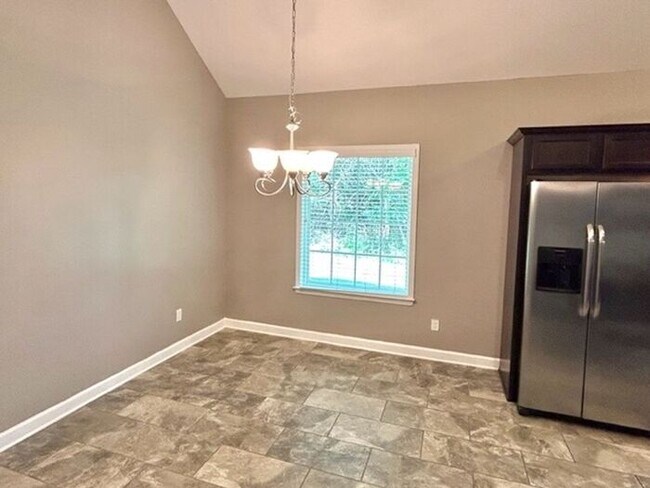 Building Photo - Now Leasing A 4 Bedroom 2 Bath Home In Oli...