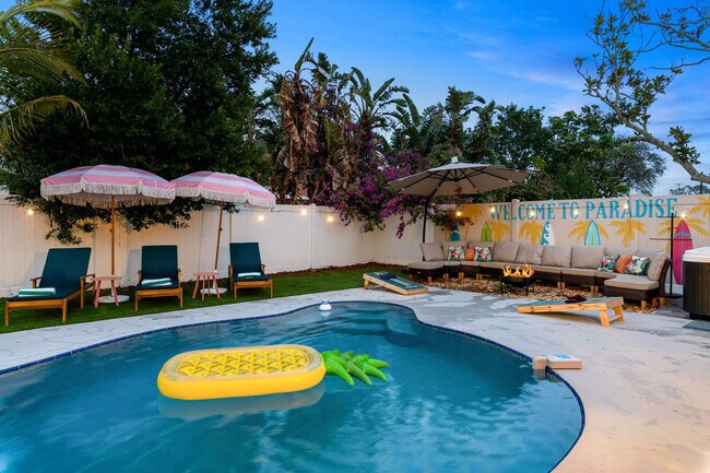 Building Photo - 12263 90th Ave