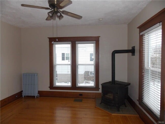 Building Photo - Village of Carthage 4 Bedroom / 2 Bath Rental available for immediate occupancy.