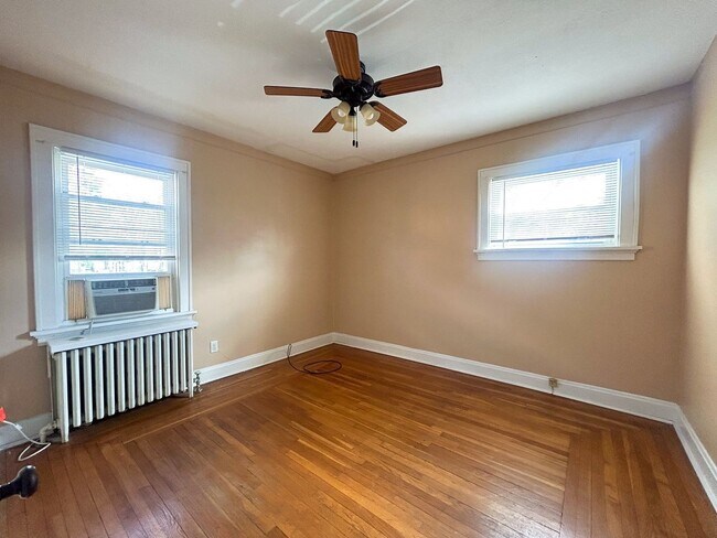 Building Photo - 6338 Hamilton Ave