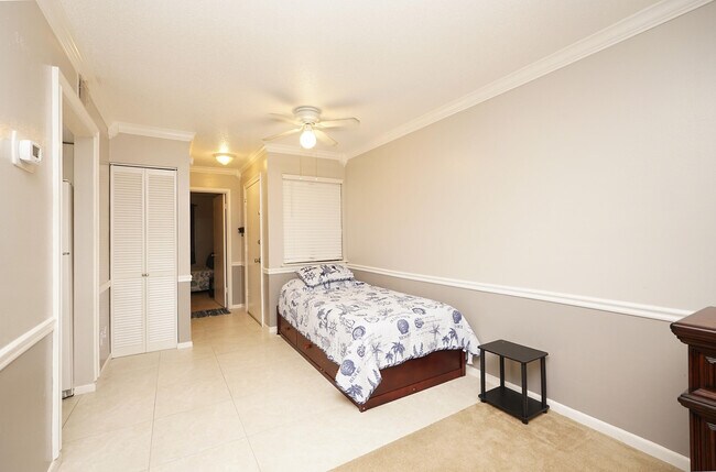 Building Photo - 308 Miracle Strip Pkwy
