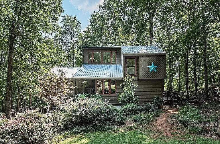 Building Photo - 495 Snapfinger Dr