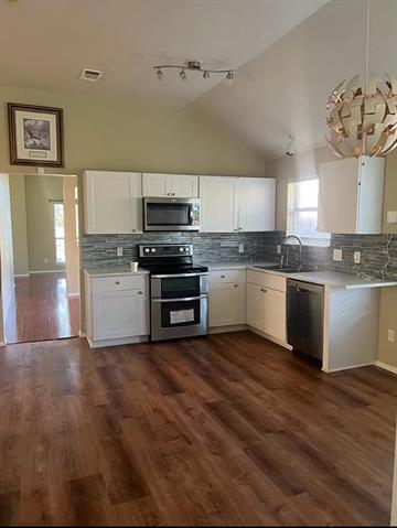 Building Photo - 2108 Waterfield Ct
