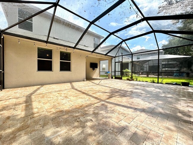 Building Photo - Luxury-living 4/Beds/3.5-Bath home in prestigious Highland Park!