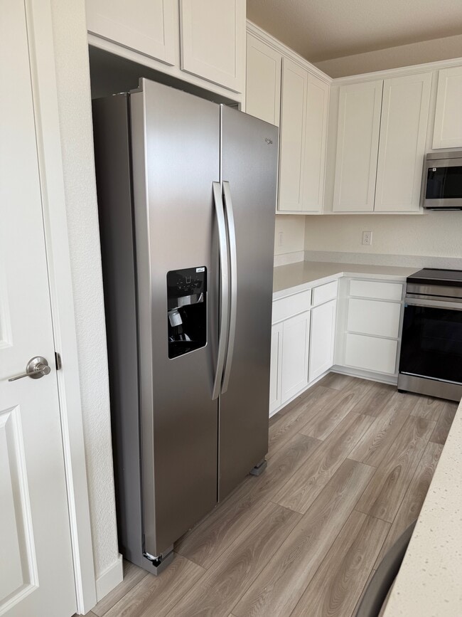 Building Photo - 1104 Ashera St