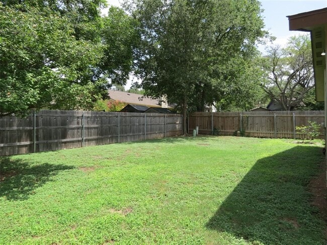 Building Photo - 6803 Rearden Rd