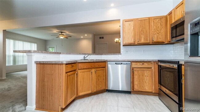 Building Photo - 3106 Chesapeake Cir