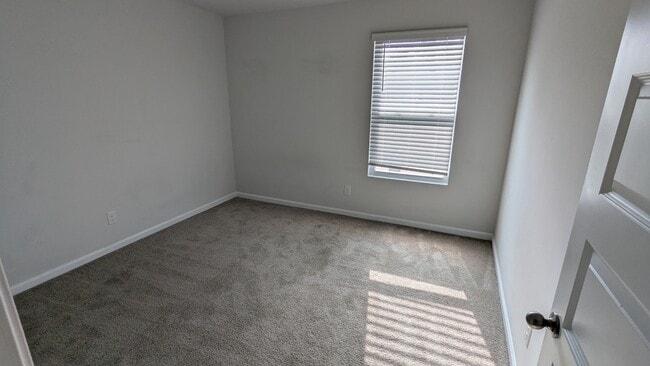 Building Photo - 104 Ellie Wy