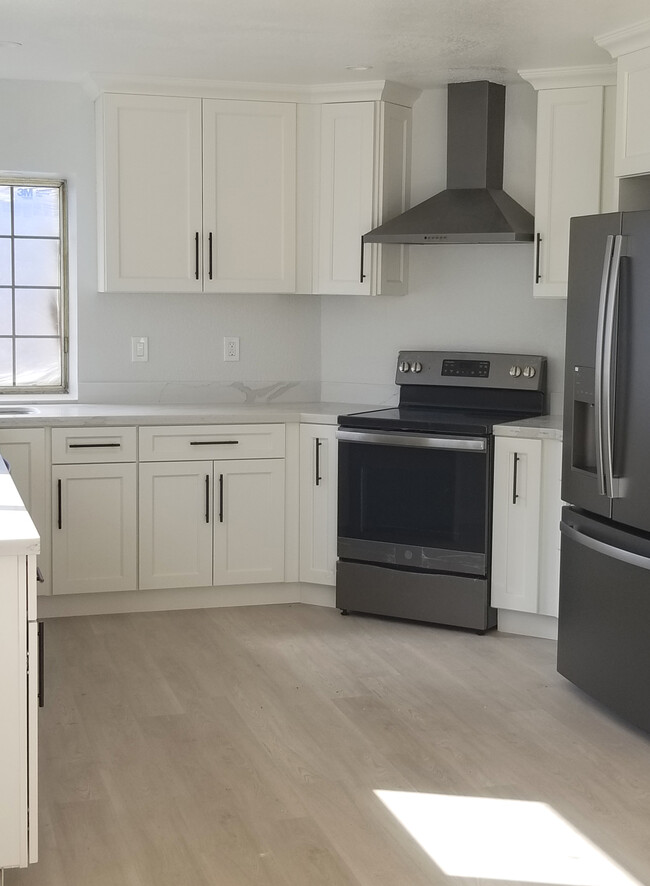 Building Photo - 3509 Baywood Cir