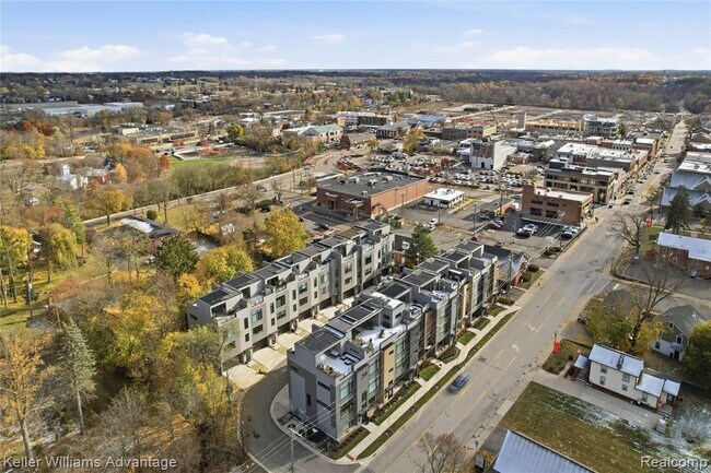 Building Photo - 101 Base Line Rd