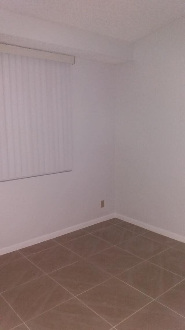 Building Photo - 741 Lyons Rd