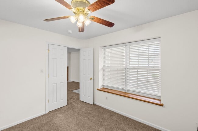 Building Photo - 1620-1622-1622 Juniper Dr