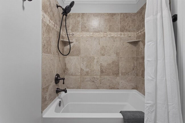 Building Photo - 1317 Beards Cove Dr