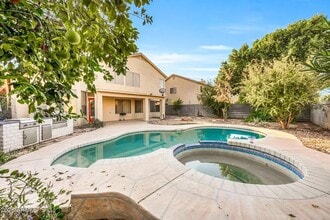 Building Photo - 1342 N McKenna Ln