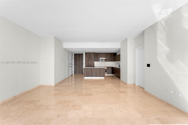 Building Photo - 88 SW 7th St