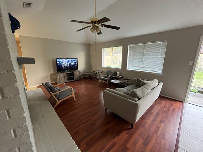 Building Photo - 24131 Tayloe House Ln