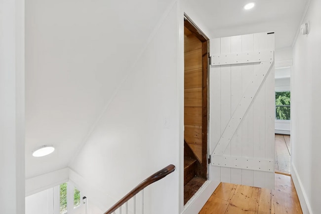 Building Photo - Modern Comfort Meets Country Charm in Cumberland